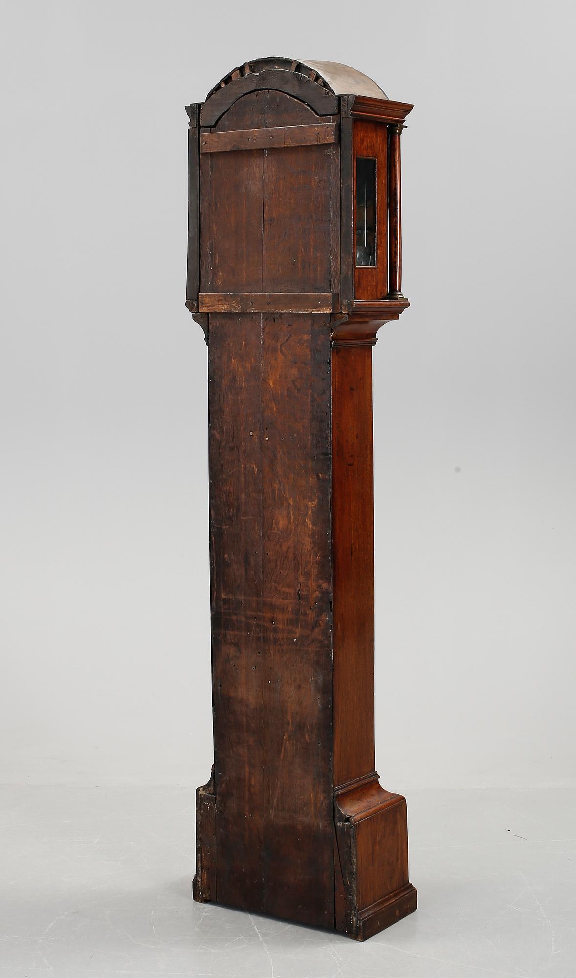 GOLVUR, med två lod samt pendel, England, 1800-talets första hälft.