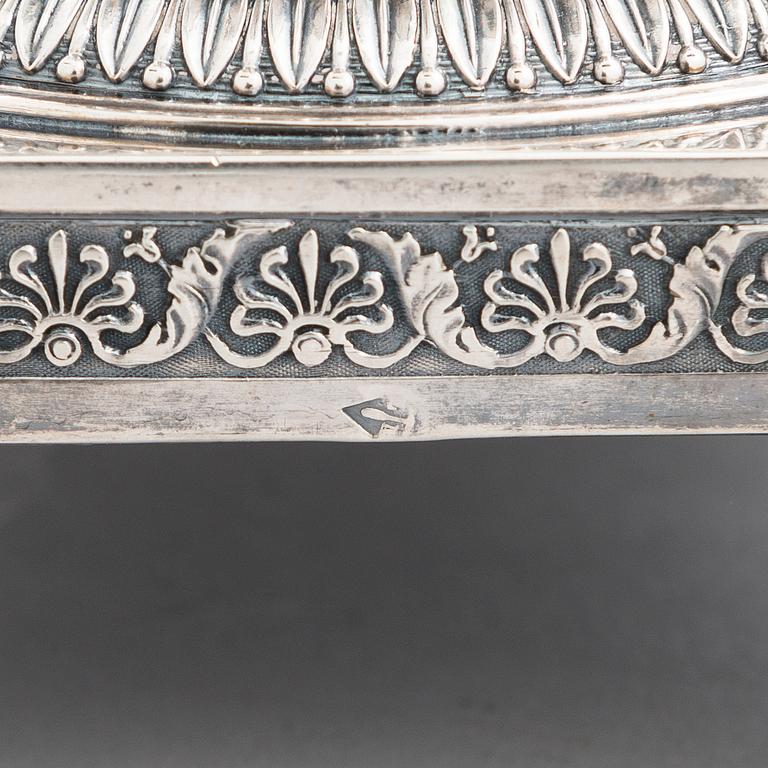 LOUIS MANANT, A footed silver bowl, Paris, France 1829-1838.