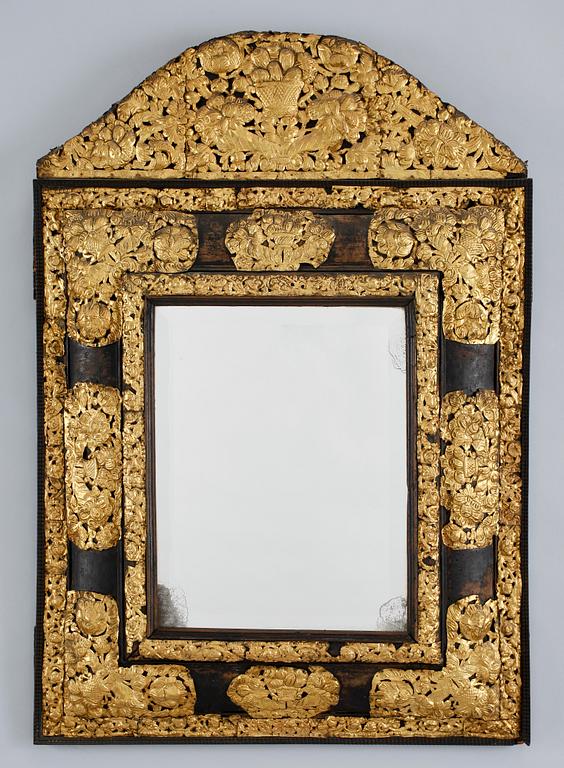 SPEGEL, delvis barock, 1600/1800-tal.