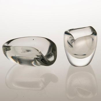 TAPIO WIRKKALA, two art glass objects, the other one signed Tapio Wirkkala Iittala, 1940-1950s.