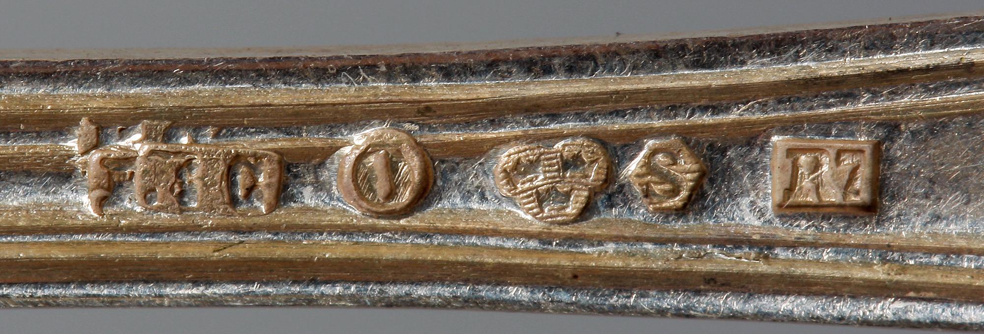 KAFFESKEDAR, 16 st, silver, "Gammal fransk", flertal mästarstämplar, tidigt 1900-tal.