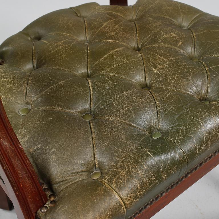 SKRIVBORDSSTOL, engelsk stil, 1900-talets andra hälft.