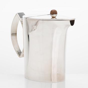 A sterling silver coffee pot, maker's mark of Pekka Piekäinen, Auran Kultaseppä, Turku 1990.