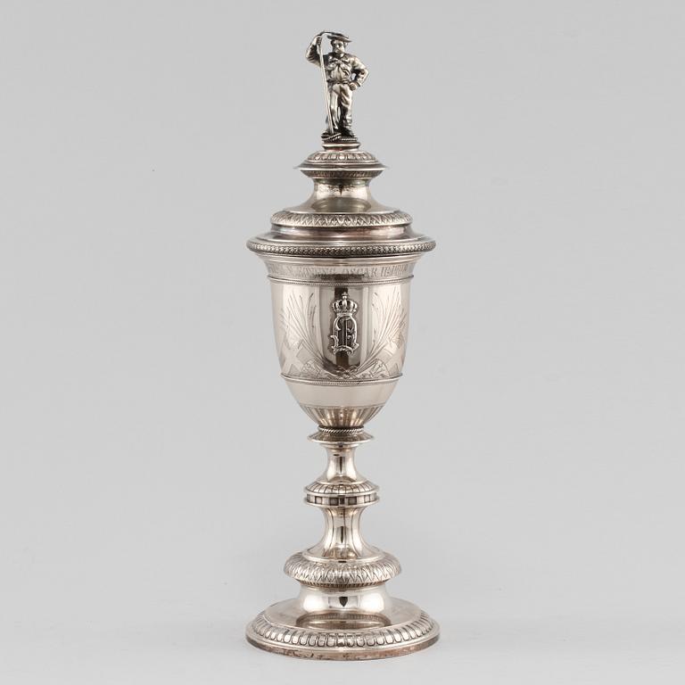 POKAL, silver, Firma Gustav Möllenborg, 1877. Vikt 918 g.