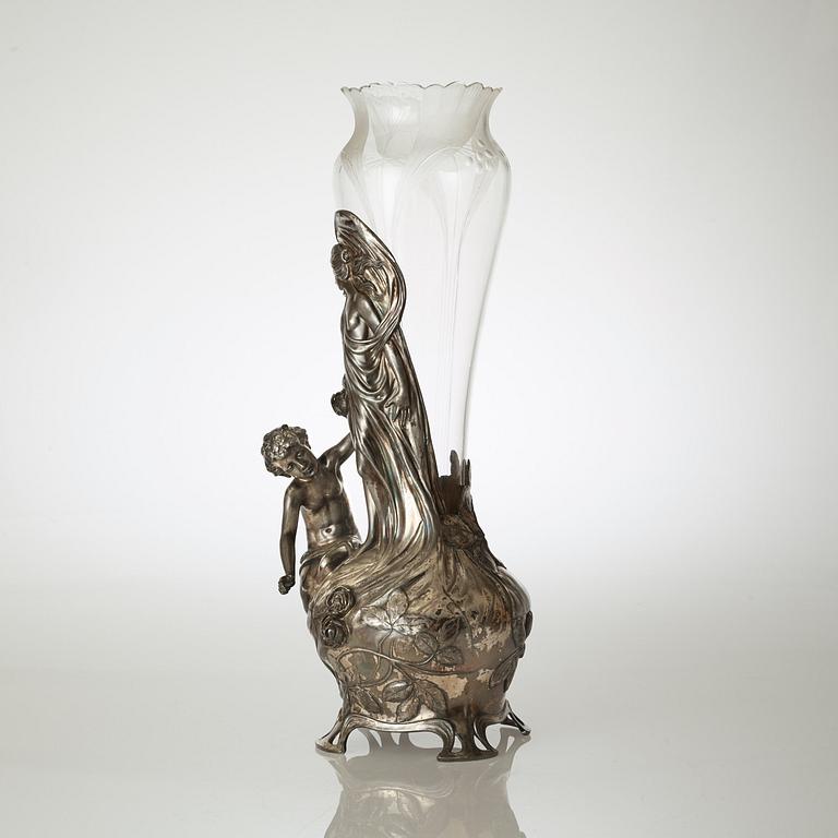 An Art Nouveau Würtembergische Metallwarenfabrik vase, Germany, ca 1900.