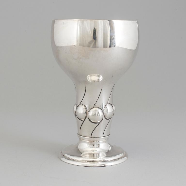 CG HALLBERG, bägare / pokal, silver,  jugend , Stockholm 1917.