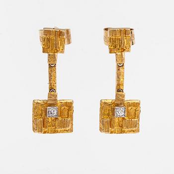 Björn Weckström, Örhängen "Thai", 18K guld, 8/8-slipade diamanter ca 0.04ct tot. Lapponia 1976.