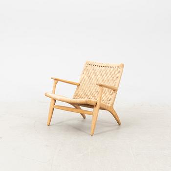 Hans J Wegner, fåtölj CH-25, formgiven 1951.