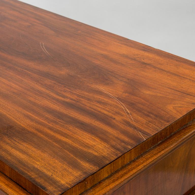 A Late Gustavian secretaire chest of drawers, 1800-1810.