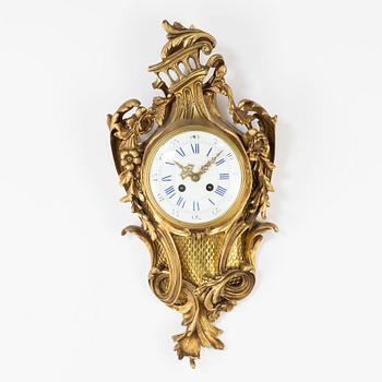 Väggpendyl, brons. Louis XV-stil, Frankrike, tidigt 1900-tal.