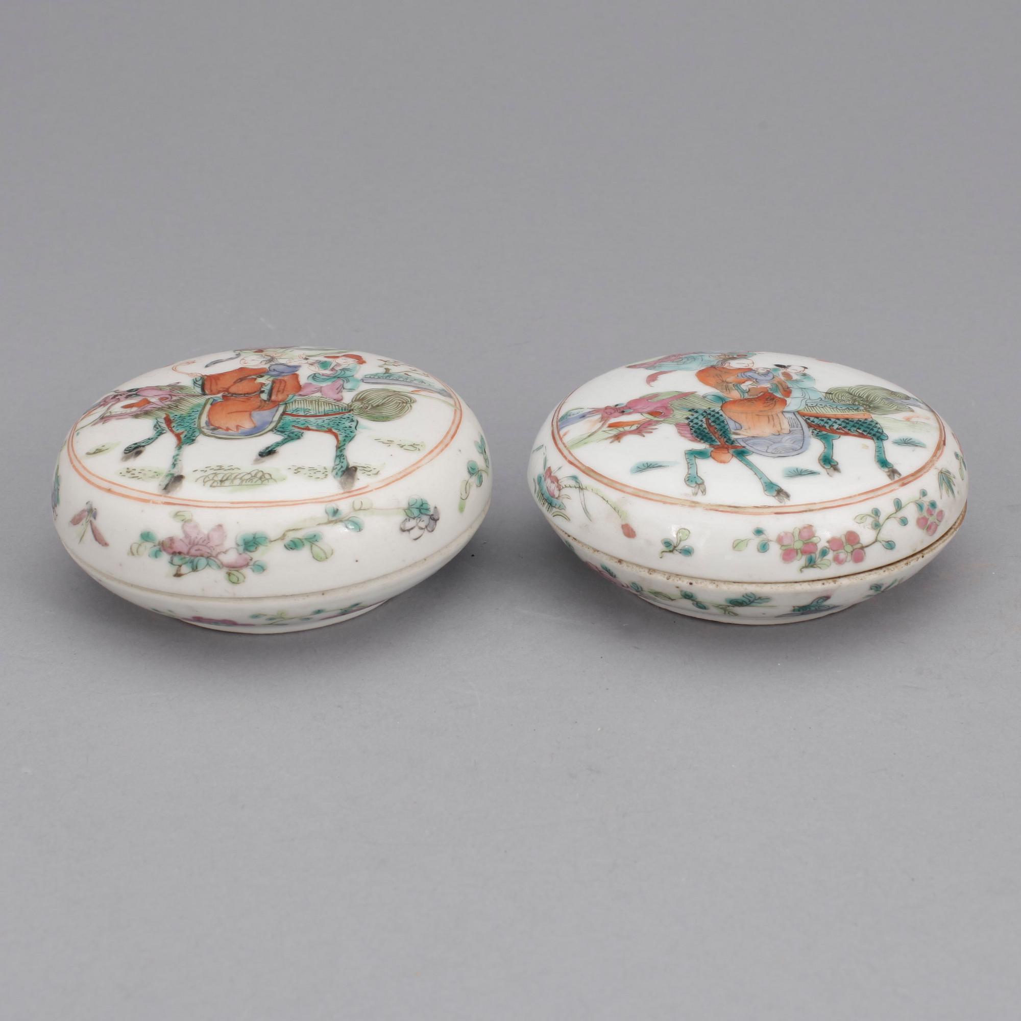 ASKAR, ett par, porslin, Kina. 1800-talets slut.