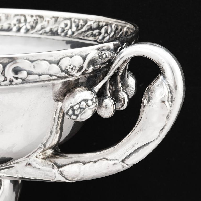 Georg Jensen, an 830/1000 silver jardinère, Copenhagen ca 1915-1919.