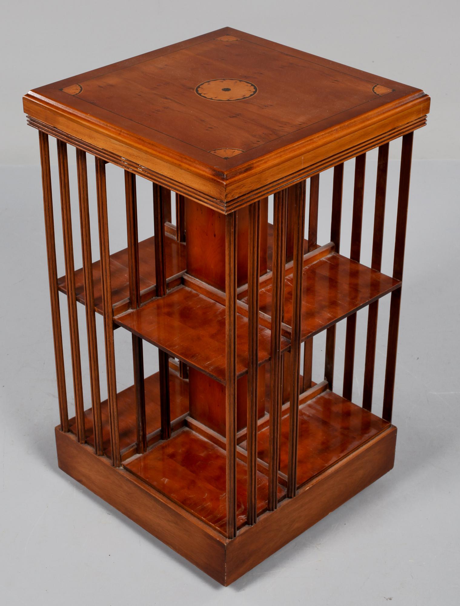 BOKSNURRA, engelsk stil, 1900-tal.