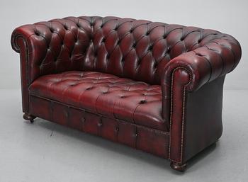 SOFFA, Chesterfieldmodell, England, 1900-talets andra hälft.