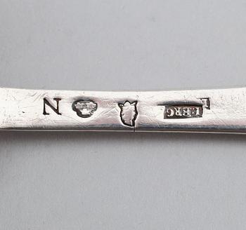 RAGUSKED, silver, Johan Berg, Stockholm 1771. Vikt ca 98 gram.