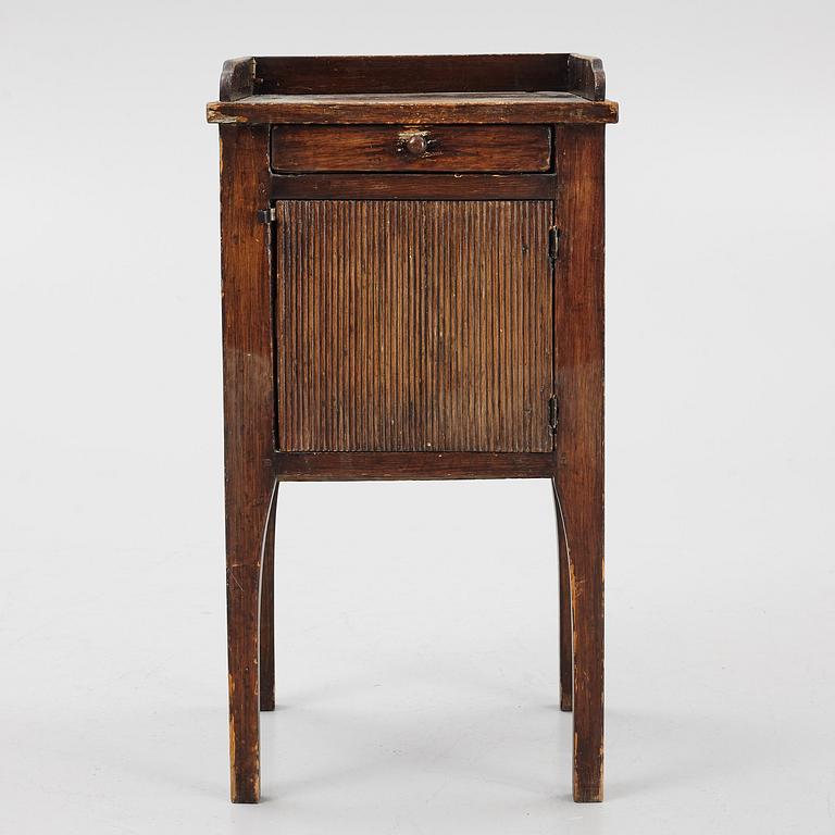 Nattduksbord, 1800-tal.