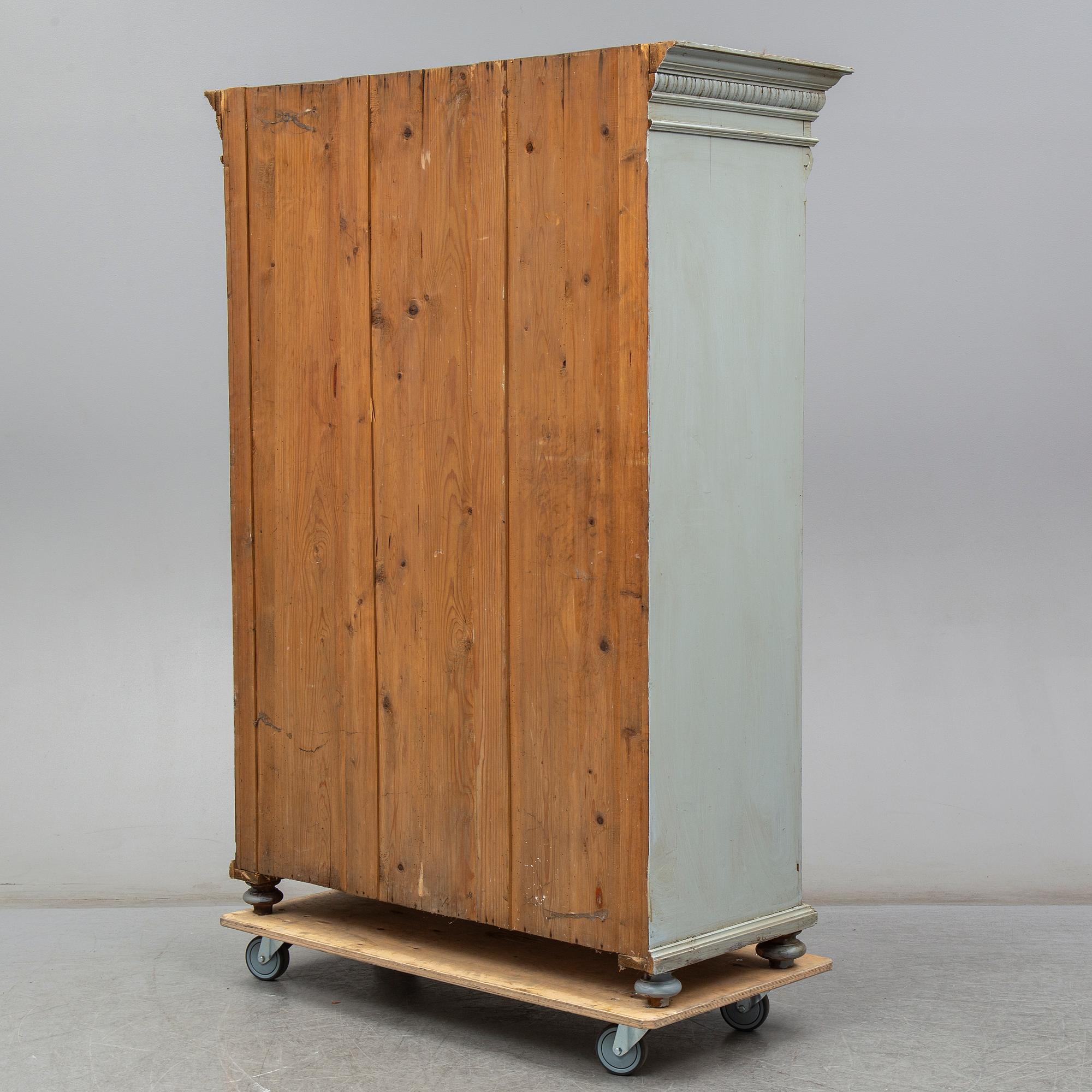 a cabinet from around 1900.