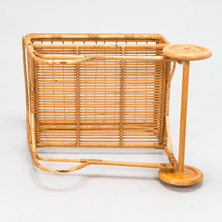 A mid-20th century tea trolley retailer  Artek.