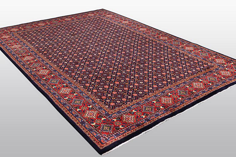 A carpet, Mahal, ca 357 x 248 cm.