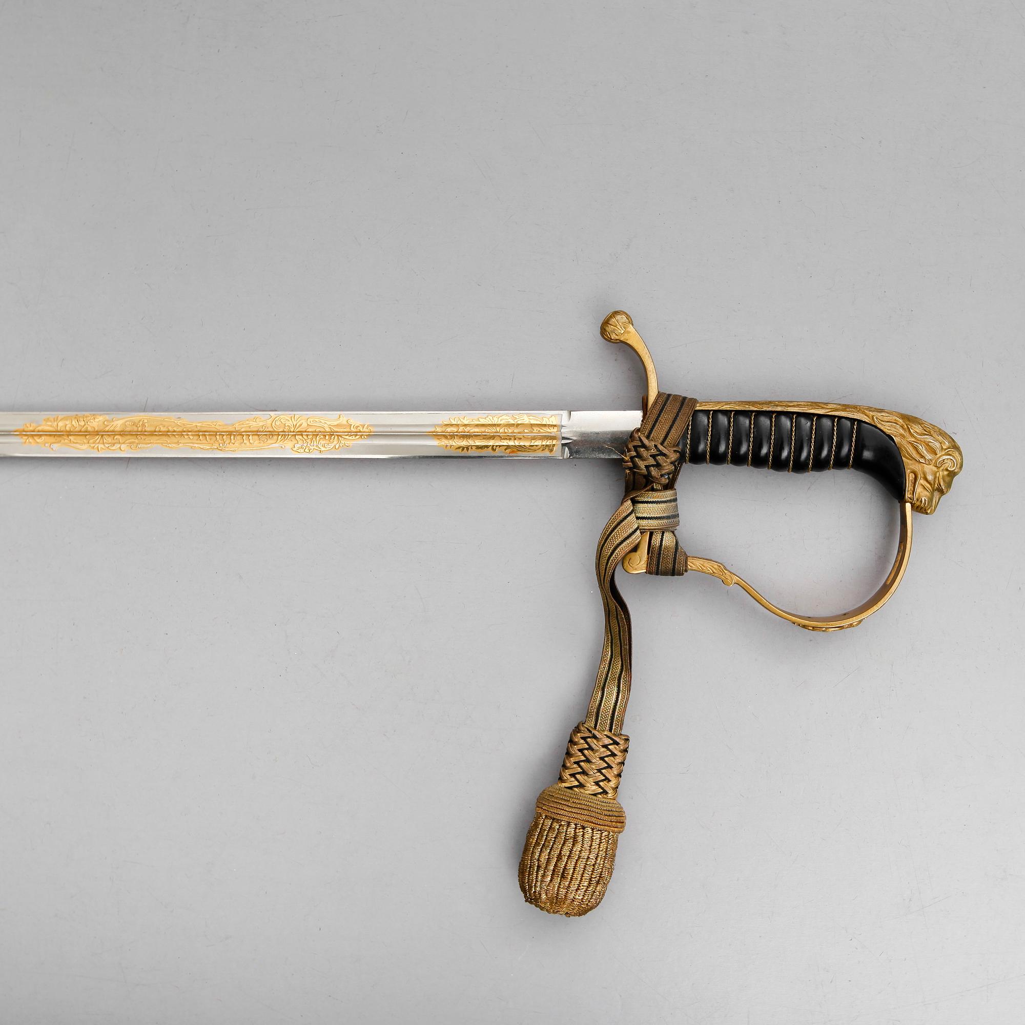 PALLASCH, m/1899 för officer vid Infanteriet.