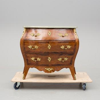 BYRÅ. Rokokostil, 1900-tal.