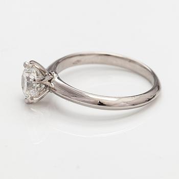 An 18K white gold ring with a ca 1.23 ct brilliant-cut diamond. With GIA certificate.