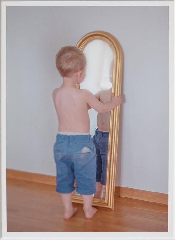 Anna Clarén, "The boy by the mirror", 2018.