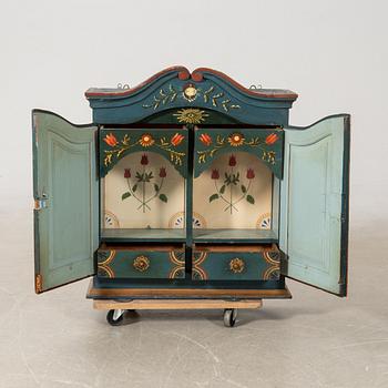 Hanging cabinet 19th century.