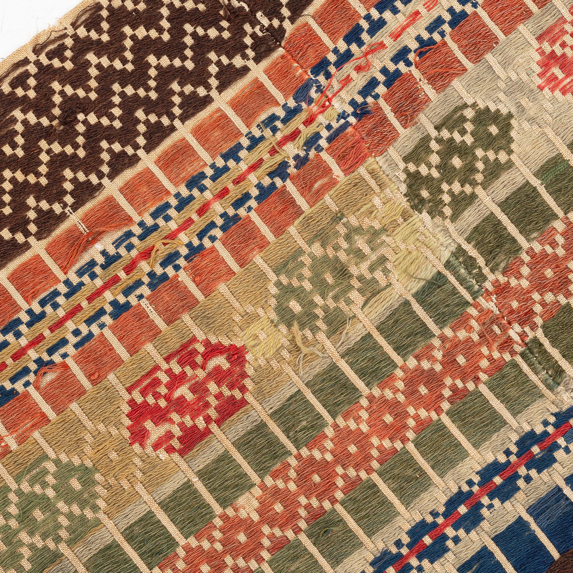 Bordstäcke/bonad, krabbasnår, Skåne, ca 193 x 134 cm.