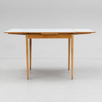 A table "Virrvarr" by Sigvard Bernadotte.