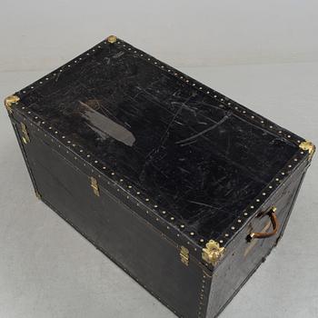 KOFFERT, omkring 1900.