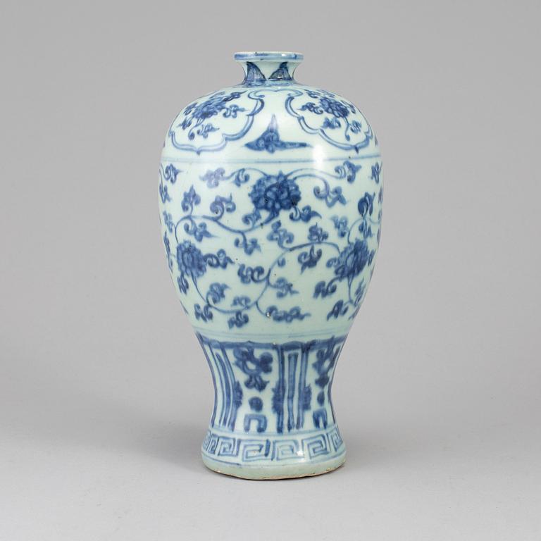 A blue and white Meiping vase, Ming dynasty (1368-1644).