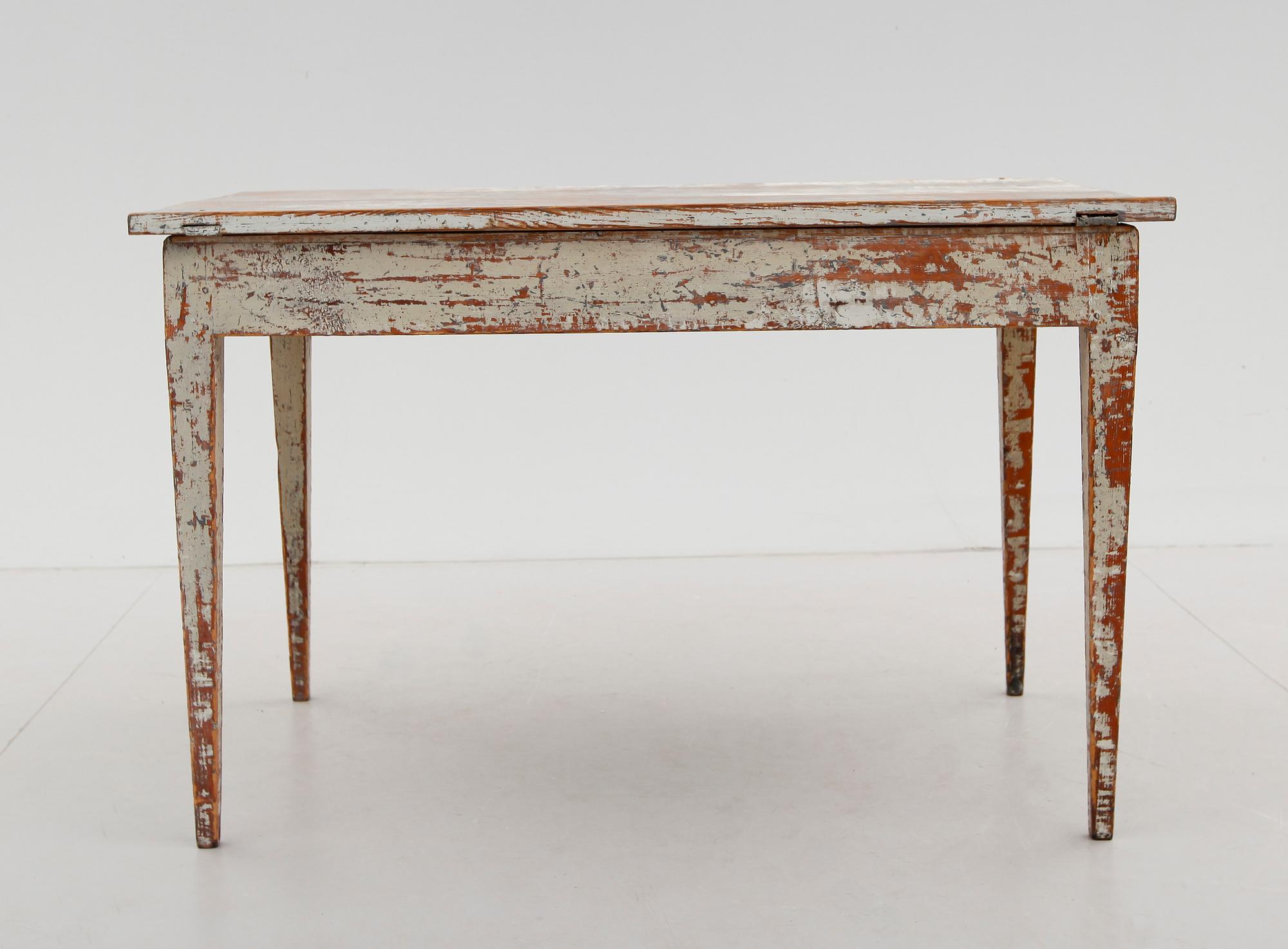 BORD, gustavianskt, omkring år 1800.