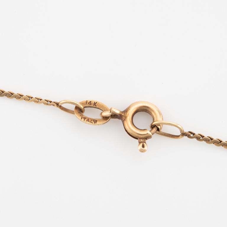 Pendant, egg with enamel decoration of roses, with chain.