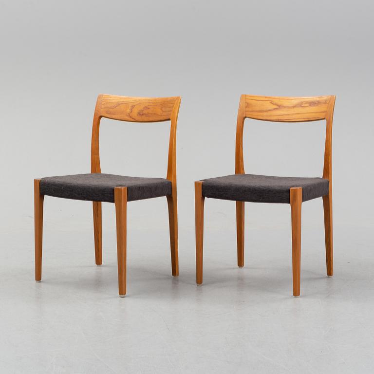 Six oak chairs, mid 20th Century.