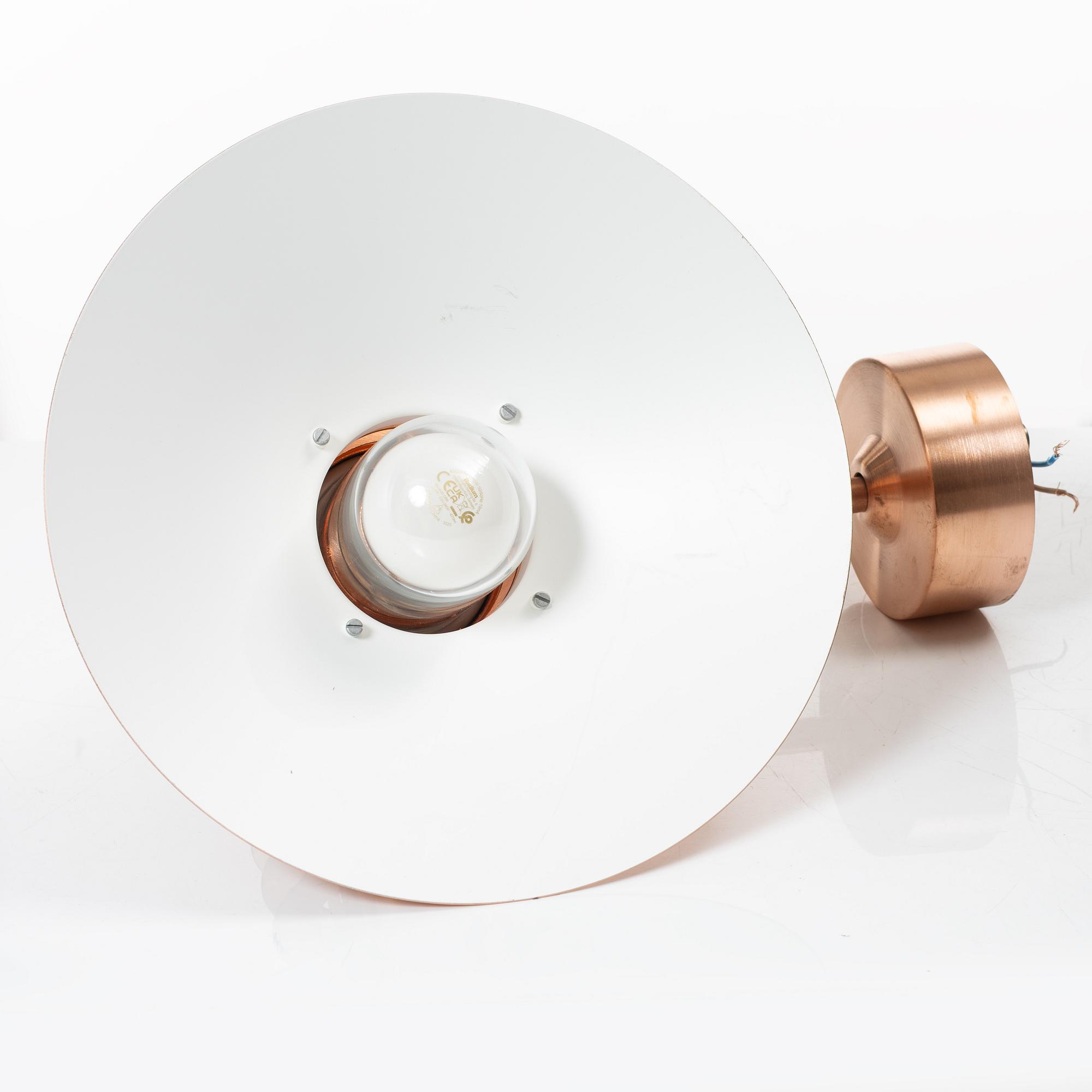 Alfred Homann & Ole V Kjaer, ytterlampa "Nyhavn", Louis Poulsen, Danmark.