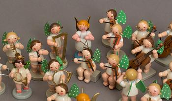 ÄNGLAORKESTER,ca  30 st, Erzgebirge, Tyskland, 1900-talets andra hälft.