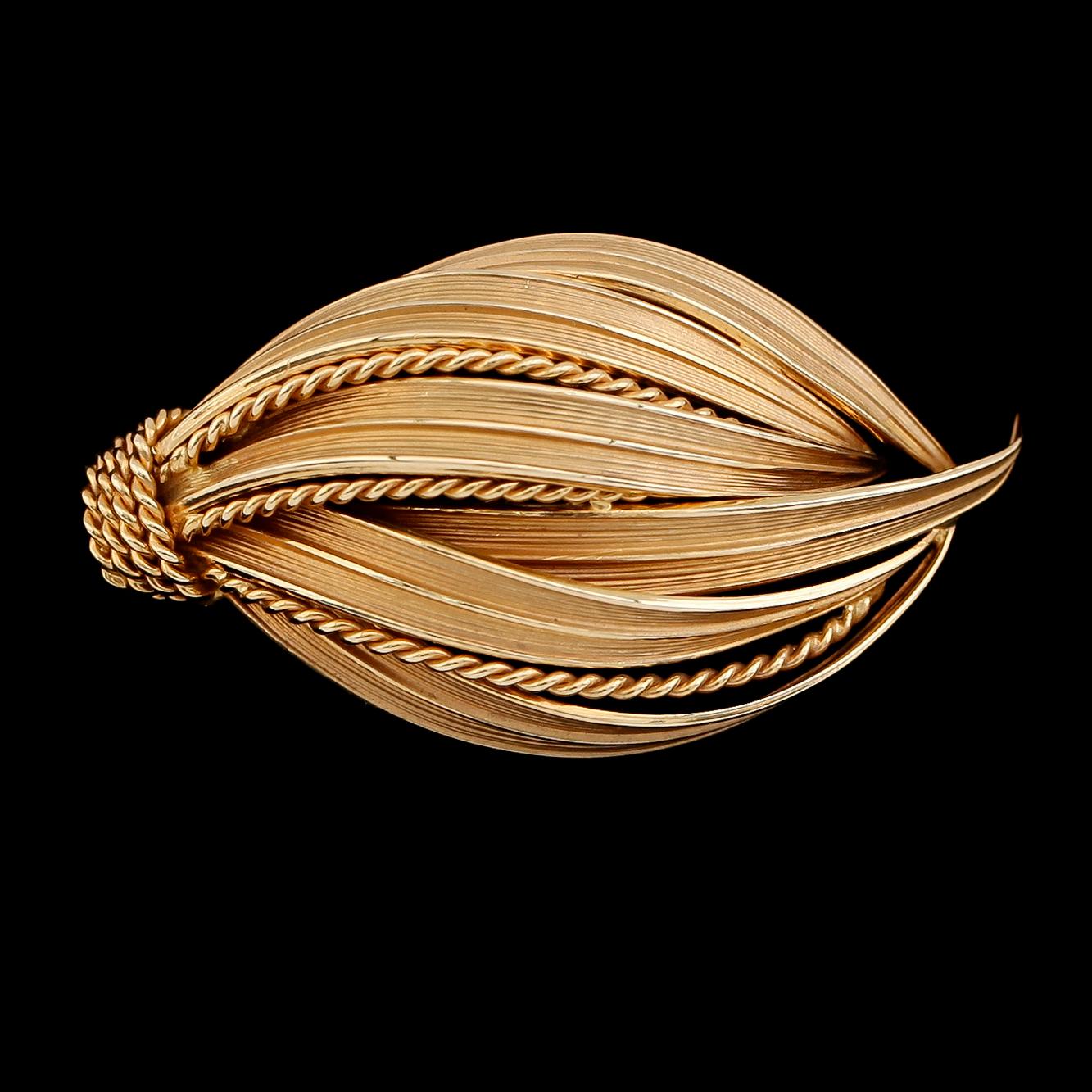 BROSCH, 18 k guld, Tyskland, 1900-talets andra hälft. Vikt ca 11 gram.