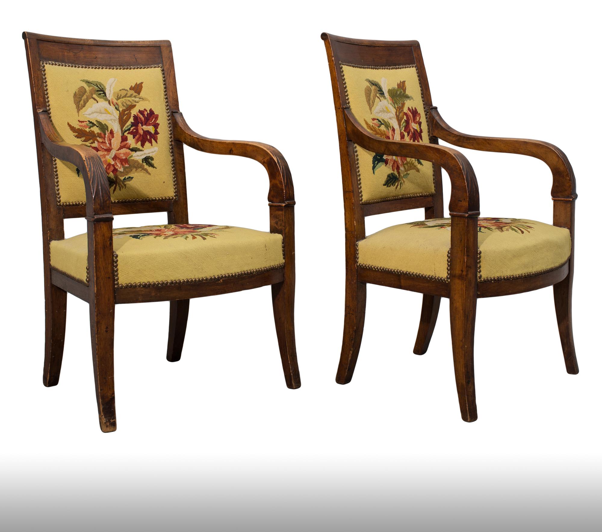 KARMSTOLAR, ett par, empire.