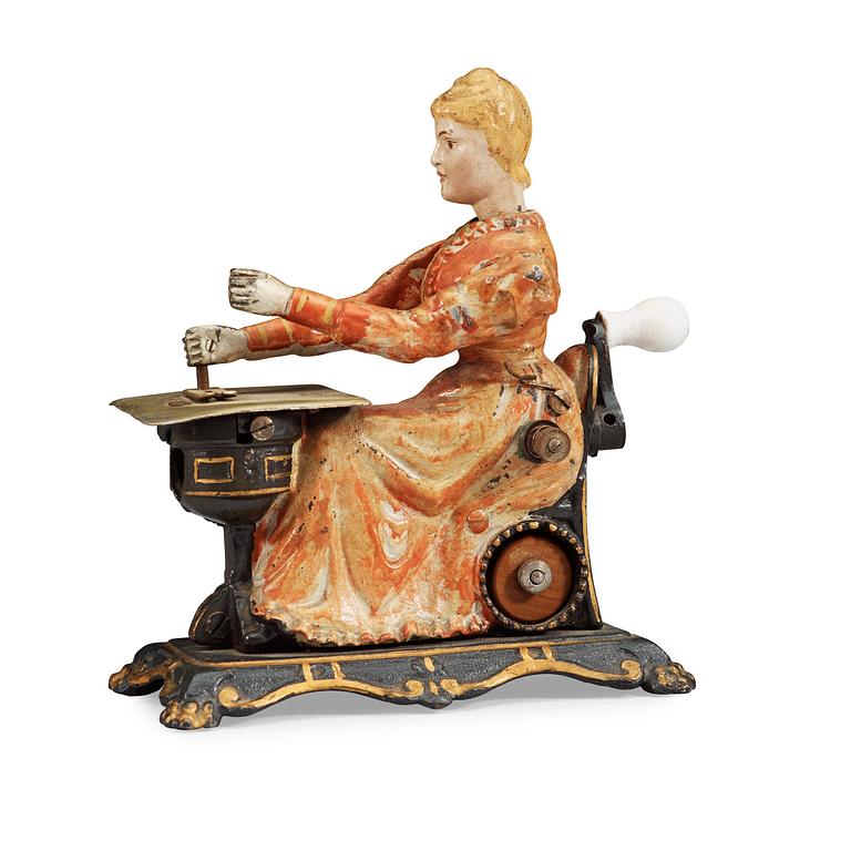 MEKANISK LEKSAKSSYMASKIN "PRINCESS", STEINFELDT & BLASBERG, TYSKLAND, CA 1893. PATENTERAD AV MAX SANDT, 1892.