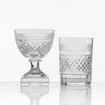 Elis Bergh, glasservis, 48 delar, "Kent", Kosta, 1900-talets andra hälft.