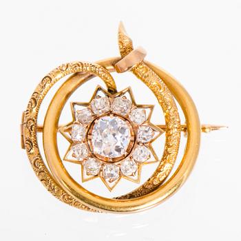 A BROOCH, old cut diamonds, 14K (56) gold. Moscow, turn of the 20th century.