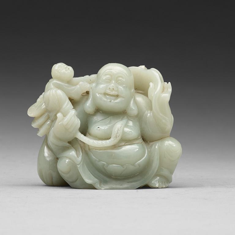 A carved nephrite sculpture, early 20th century.