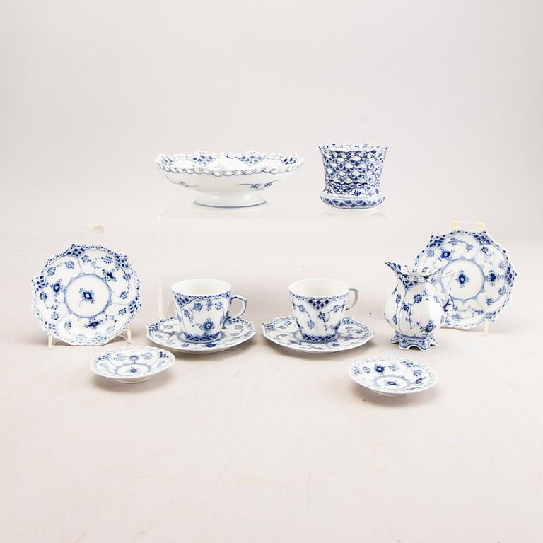 Servis, 11 dlr Musselmalet helblonde Royal Copenhagen porslin ca 1970.