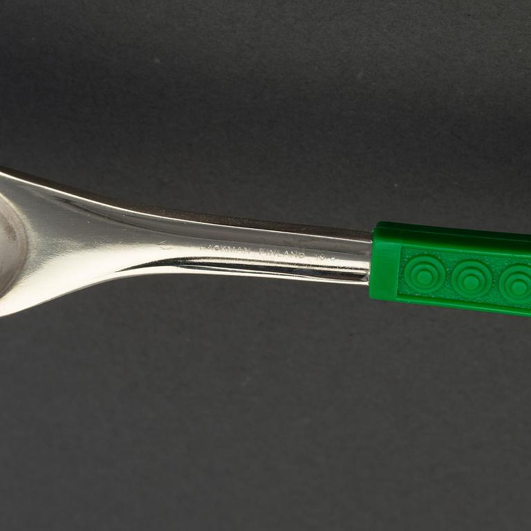 18 piece "Colorina" cutlery-set by Nanny Still, Hackman Finland.