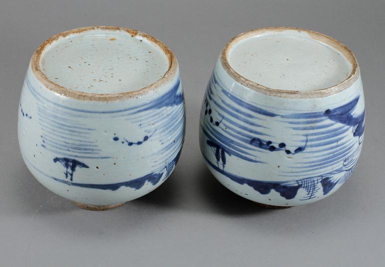 BOJANER, 2 st, porslin, Kina, 1800-tal.