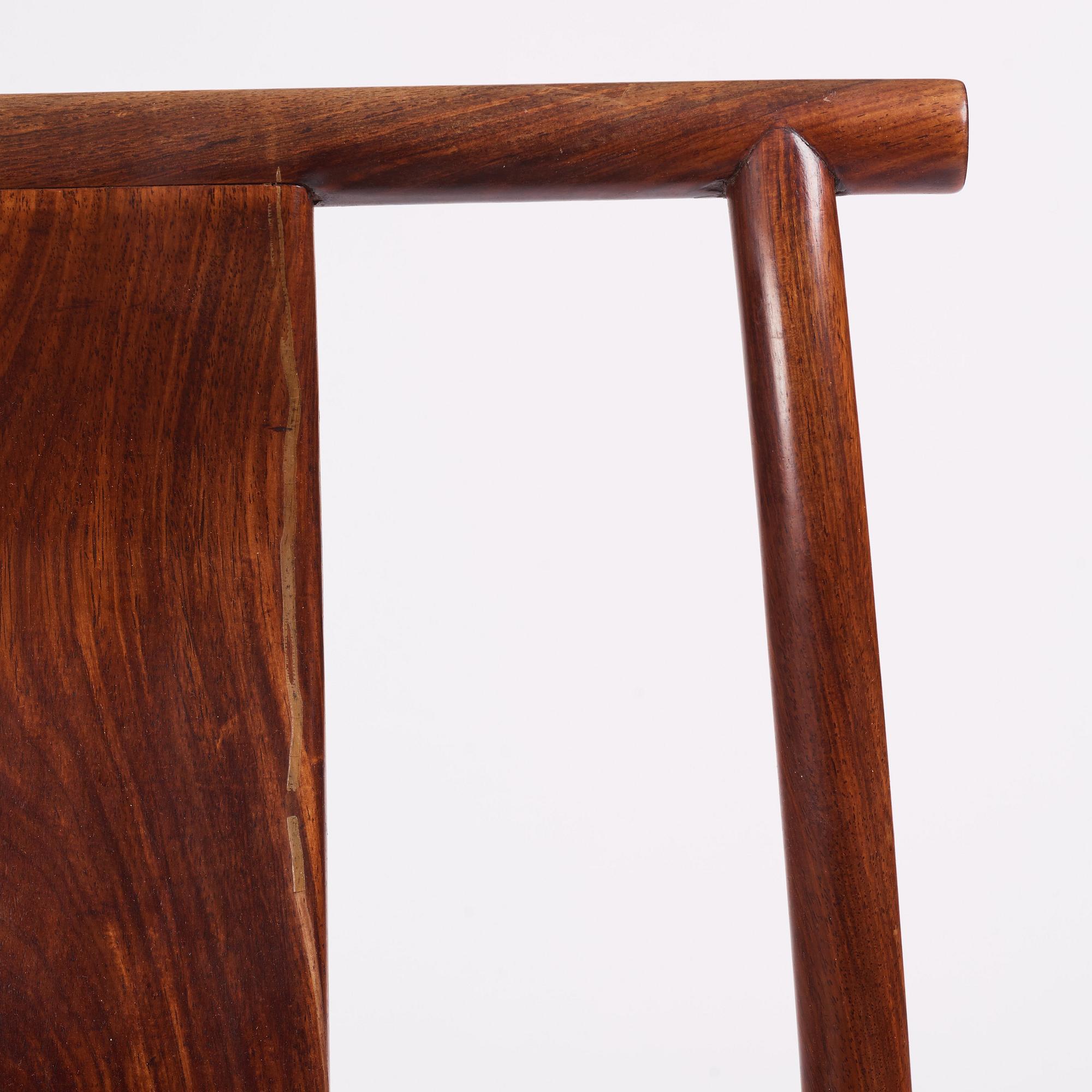 Stol, hardwood. Qingdynastin (1644-1912).