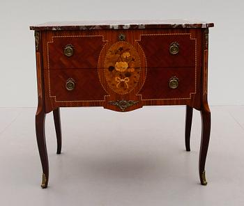 BYRÅ, gustaviansk stil, 1900-talets mitt.