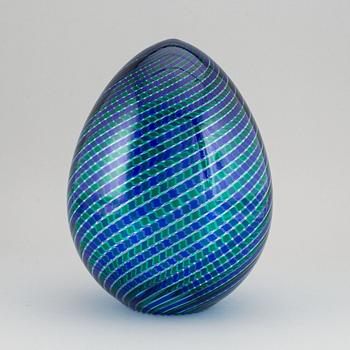 Venini, a glass sculpture of an egg, Venini, Murano, Italy 1997.