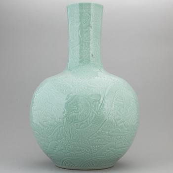 A large Chinese celadon glazed vase, second half of the 20th century.